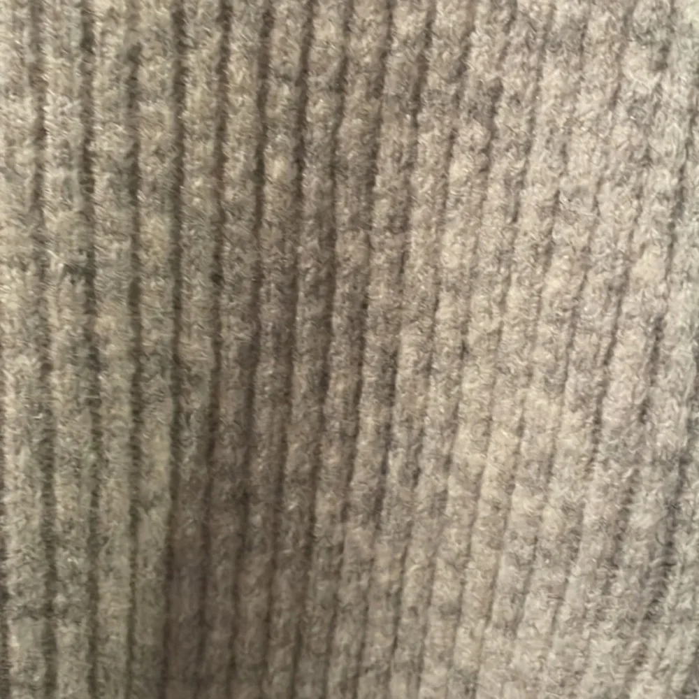 J Crew Puff Sleeve Extra Soft Sweater - Picture 6 of 8
